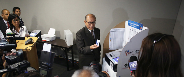 ONPE pone a disposicion de organizaciones políticas laboratorio de pruebas de voto electronico 