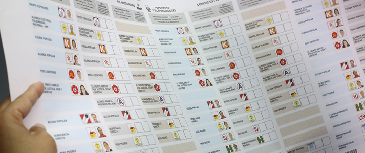 Las primeras cedulas de sufragio en ser impresas por la ONPE corresponden al Distrito Electoral de Lima