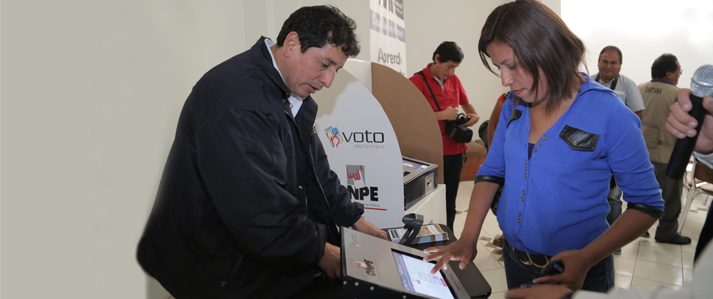 ONPE supervisa la Capacitación sobre voto electronico en nuevo distrito de Pucacolpa